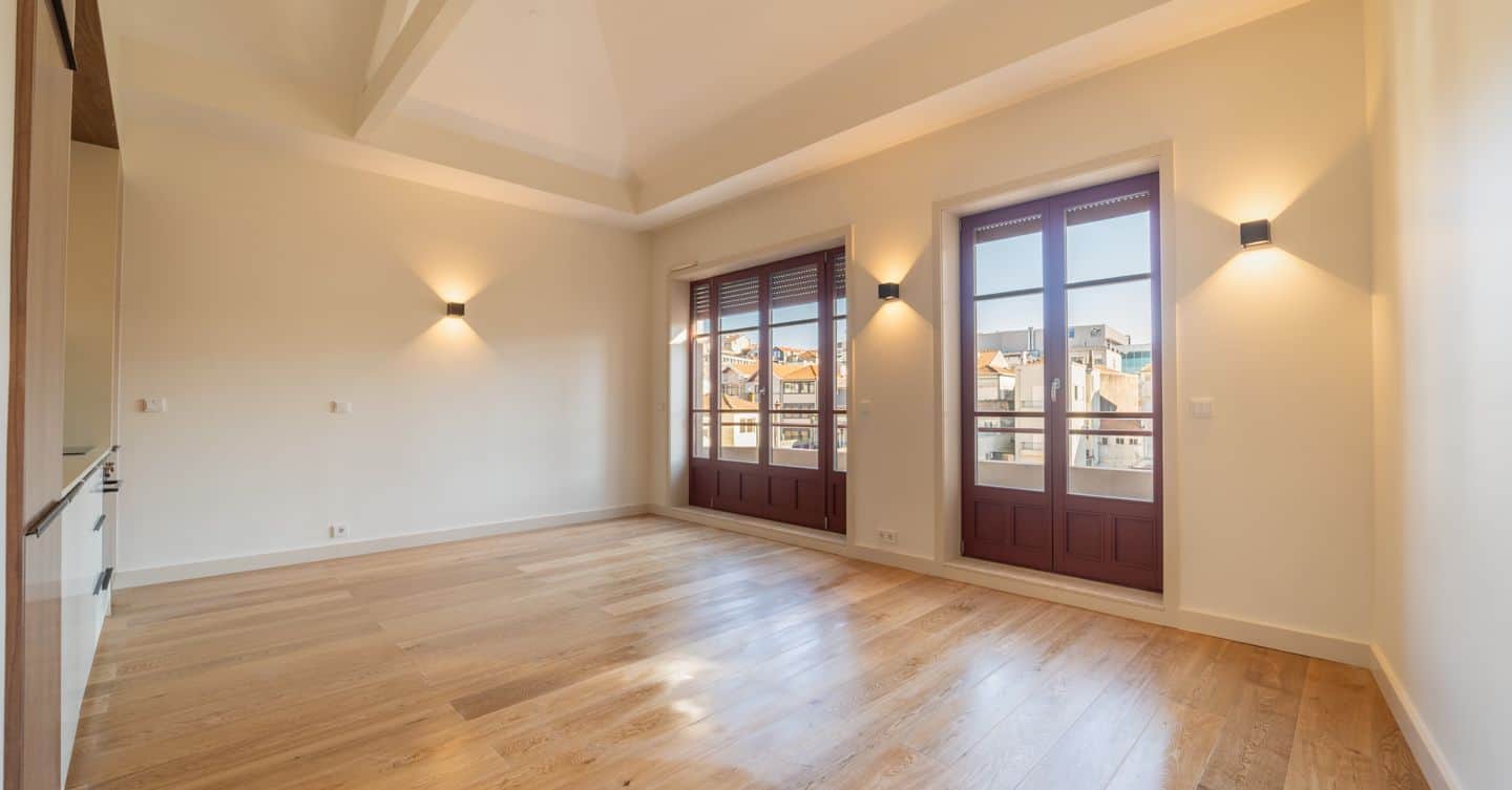 Apartamento 1 quarto com duas varandas em prédio na Rua Sá da Bandeira