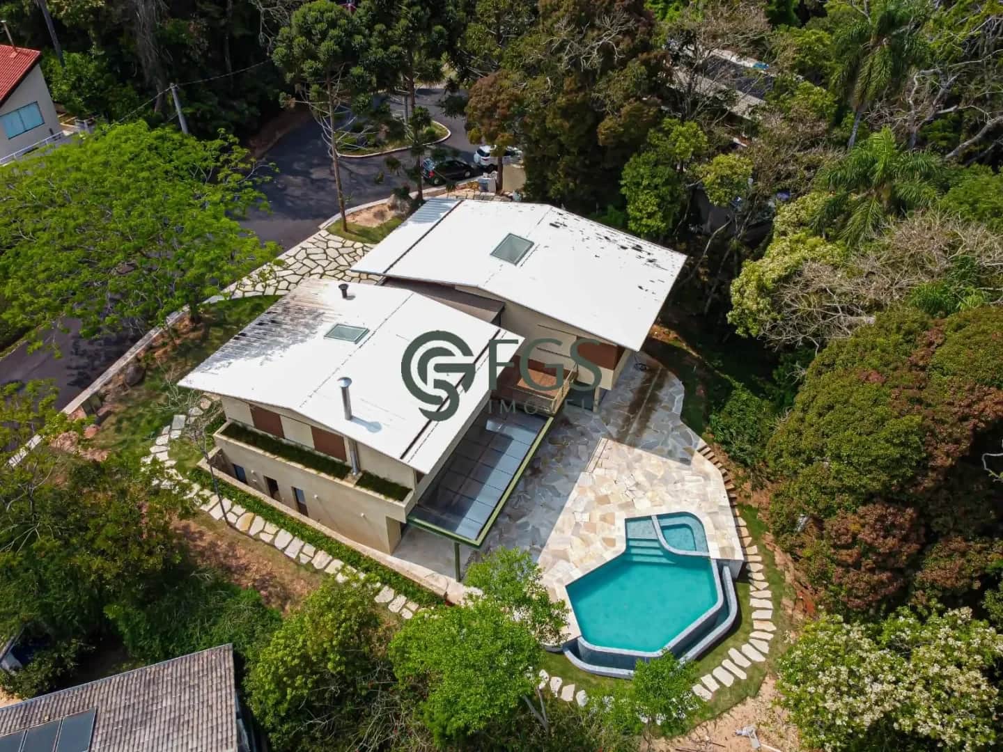 536m² House with 5 Suites in Porto de Ibiúna-SP Condominium