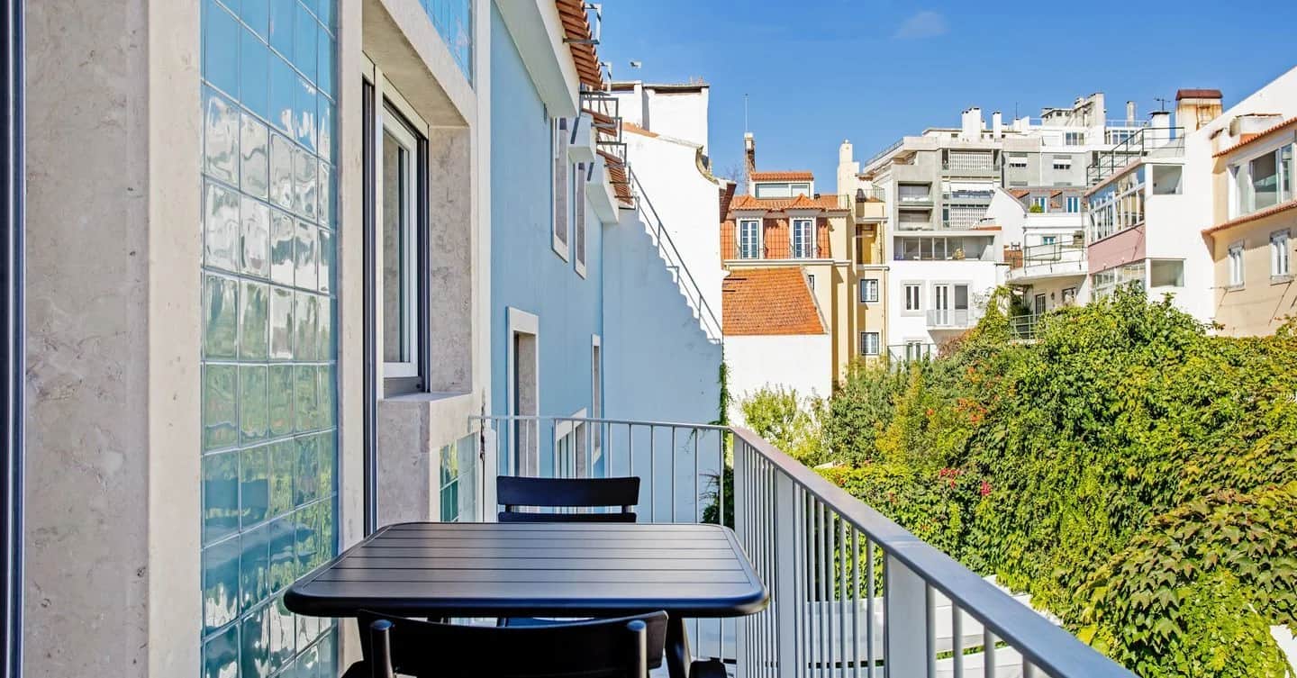 Apartamento T1 com sacada na Lapa, Lisboa
