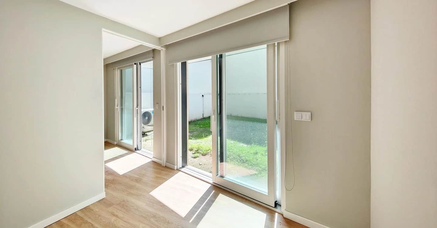 Apartamento T1 localizado próximo à Av. da Liberdade