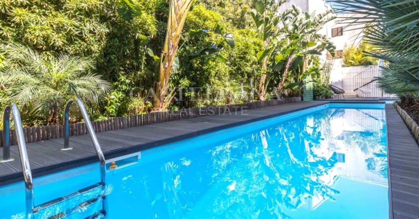 Apartamento mobiliado T2 com terraço e garagem em Alcântara