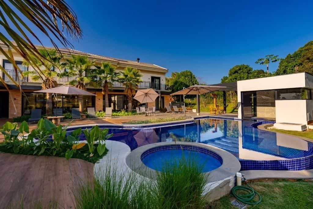 Spektakuläres Haus mit beheiztem Pool, SPA und Aussichtspunkt im Inneren von SP - Condomínio Moradas São Luiz - Salto, SP