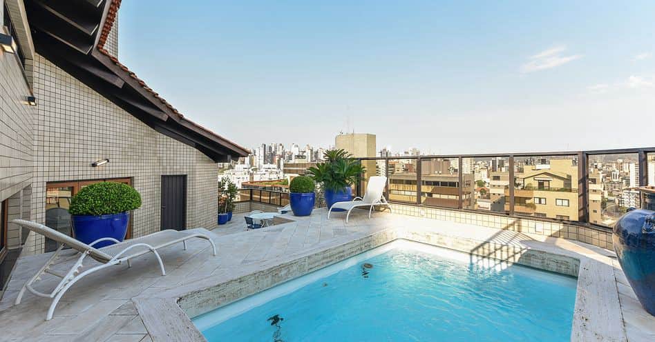 Exclusive Penthouse in Bela Vista: Sophistication and Privacy with Stunning Views