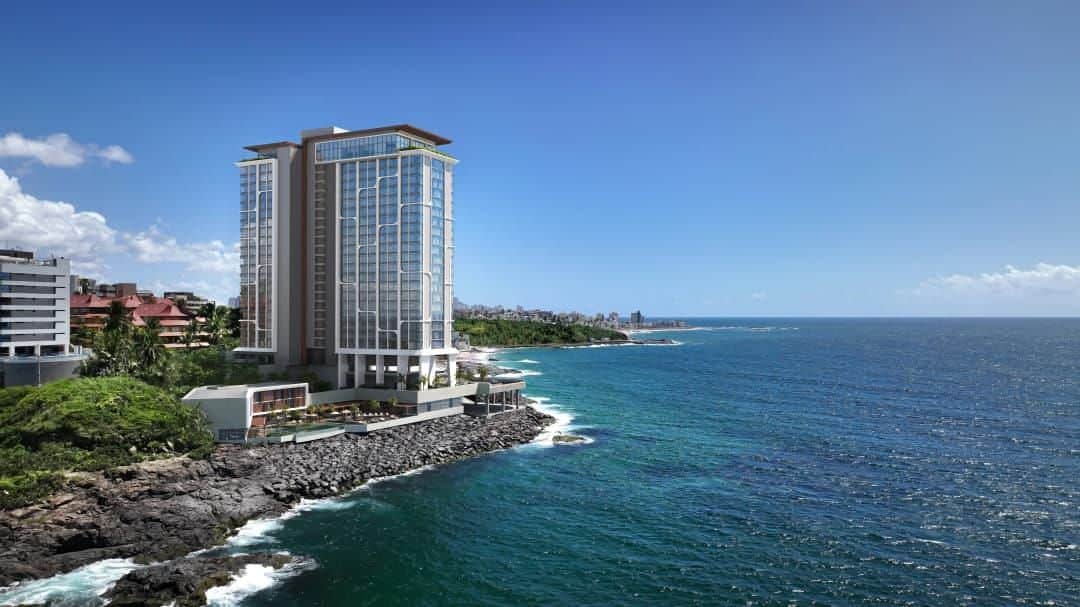 Residencial de luxo decorrente de um cuidadoso retrofit no histórico Hotel Le Meridien