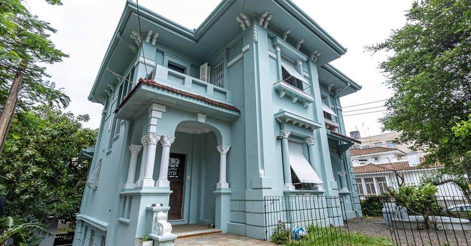 Your Imposing Presence in the Heart of Moinhos de Vento