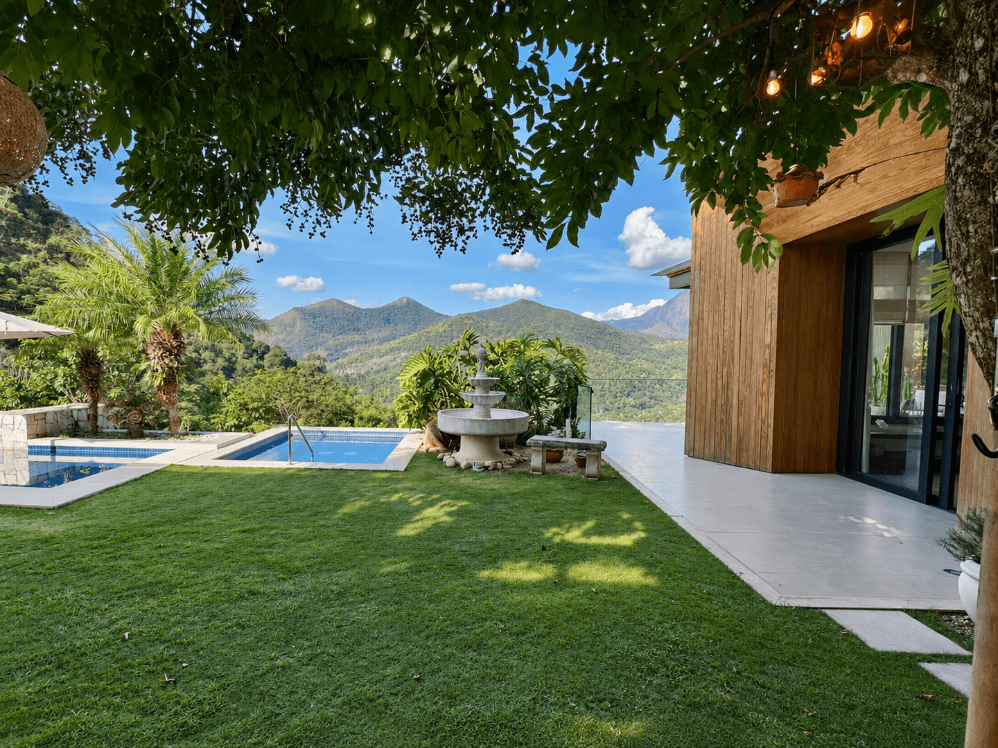 Residenza contemporanea di alto livello con vista aperta e progetto d’autore | Itaipava