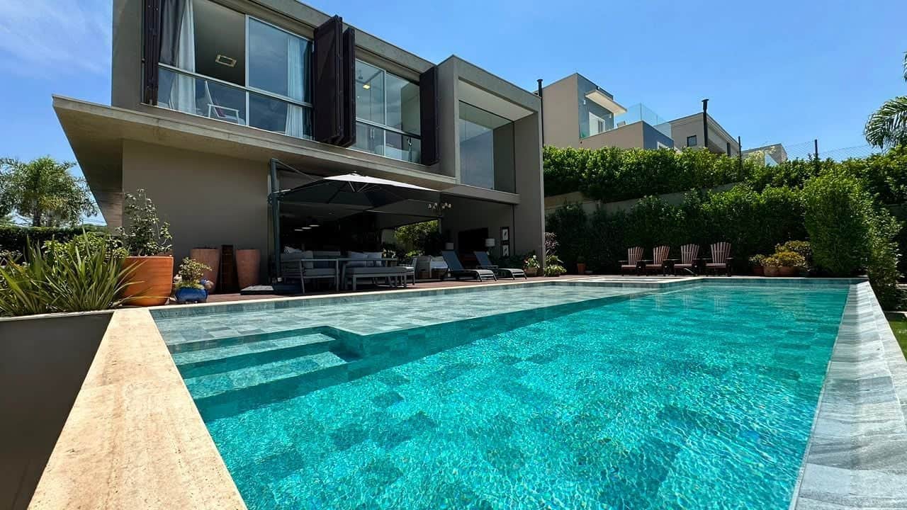Exclusivity, Comfort and Sophistication in a Singular Address
