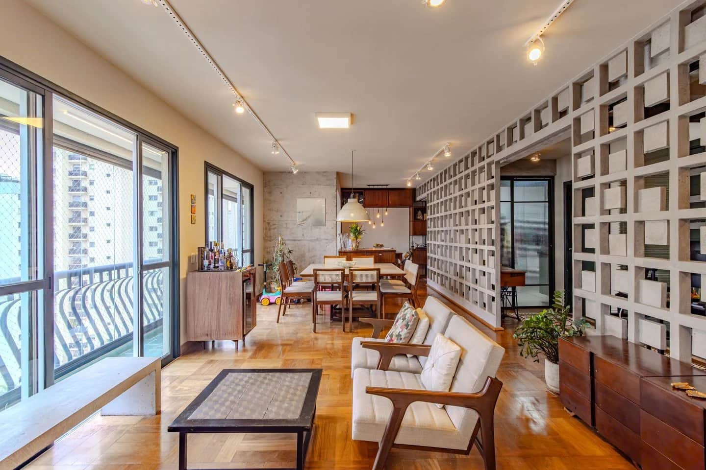 Apartamento na Pompéia: 158m² com 3 suítes, 3 vagas e Varanda Gourmet