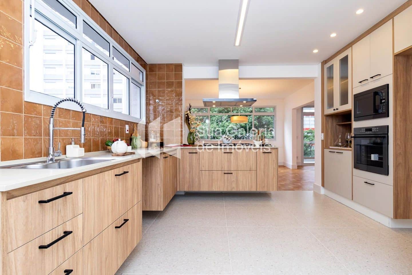 Appartement entièrement rénové Rua Maranhão !