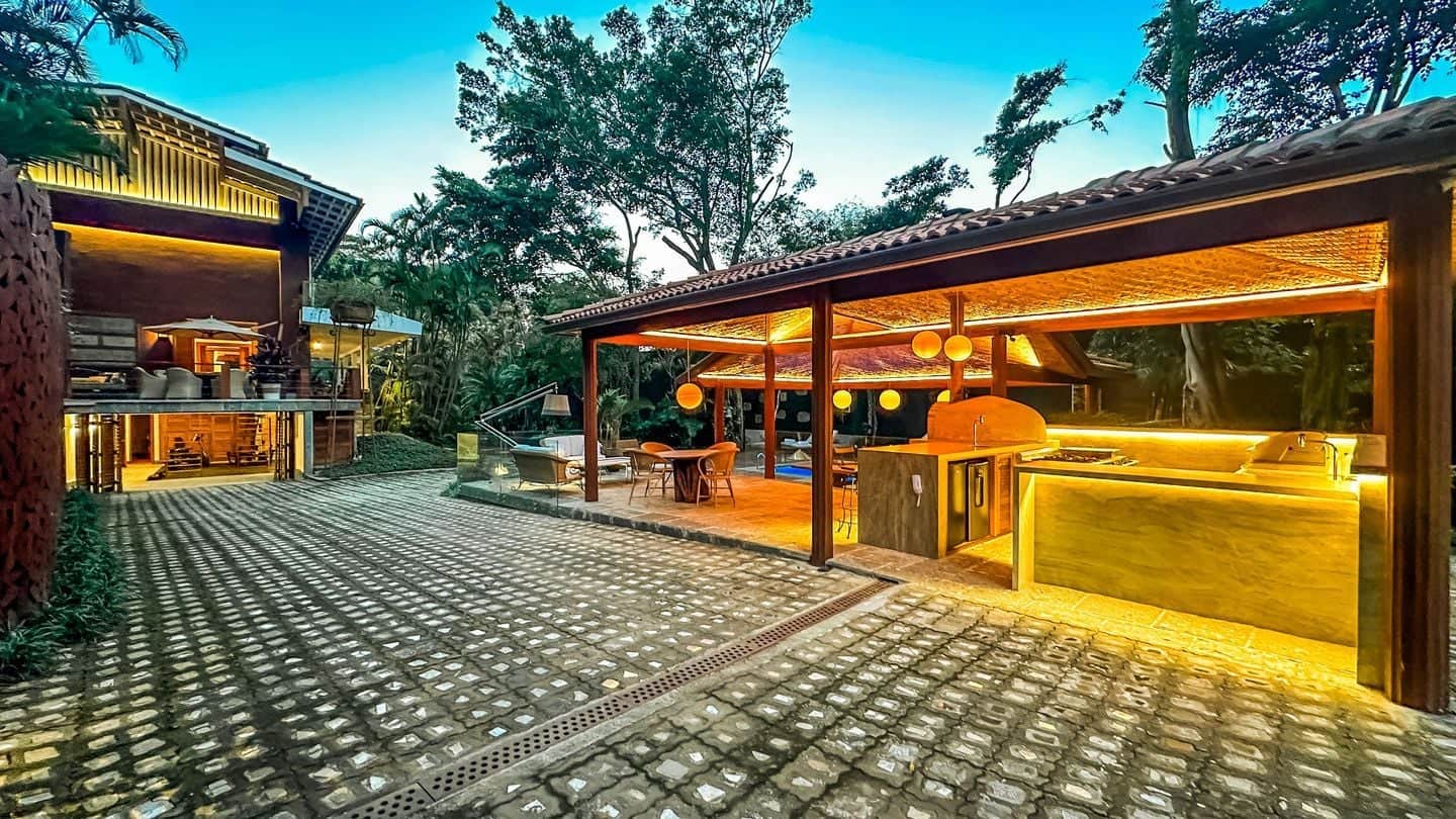 Luxo e Sofisticação em Meio à Natureza