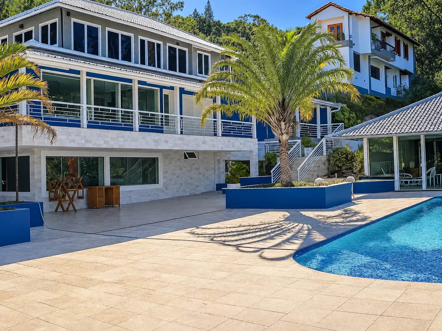 Casa com 1.500 m², seis quartos e estrutura de lazer | Retiro