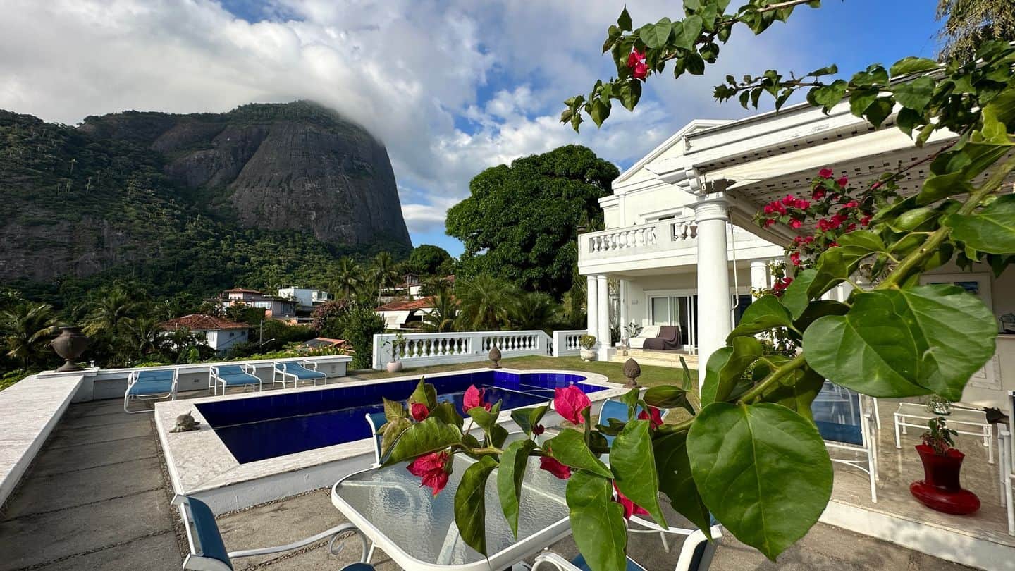 Exclusivity and Sophistication in Every Detail of Your New Joá Retreat