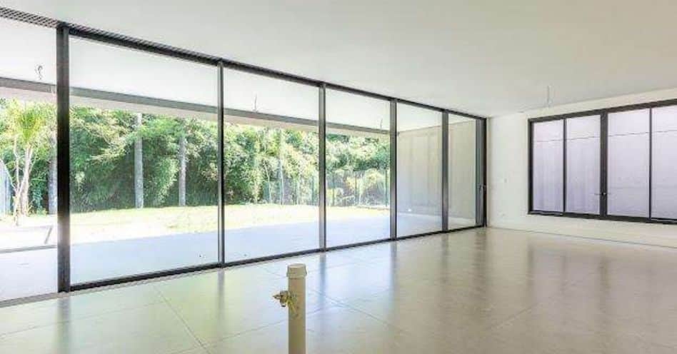 Elegance and Exclusivity in Every Detail in the Heart of Brooklin