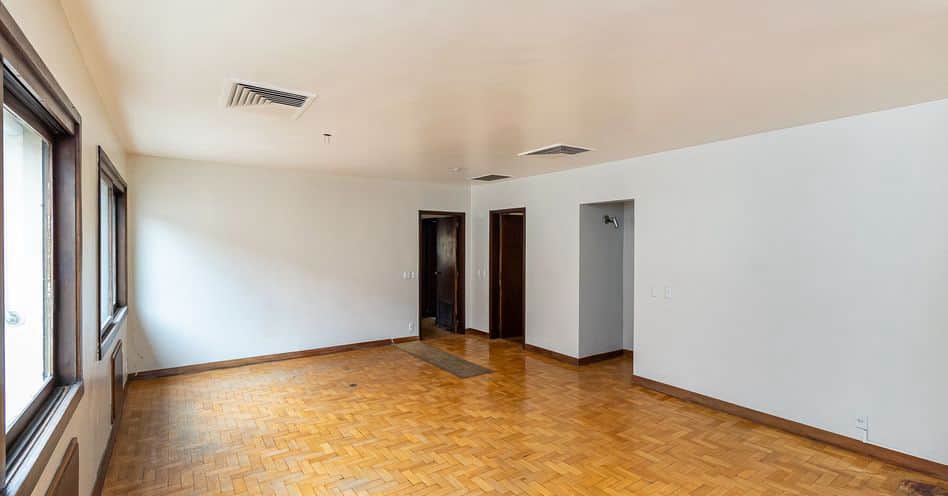 Ático exclusivo en Auxiliadora: elegancia y confort en cada detalle