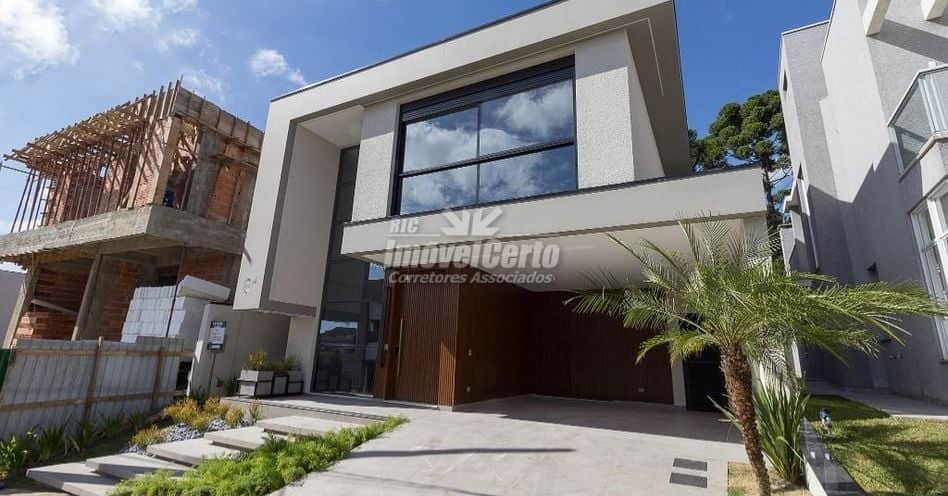307m² Home in Green Village Condominium, Santa Felicidade - Curitiba, PR