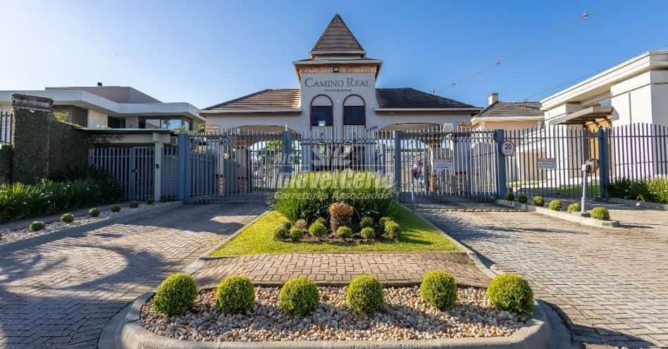 Single-Story House with 324m² Usable Area, Gated Community, Santa Felicidade/Curitiba