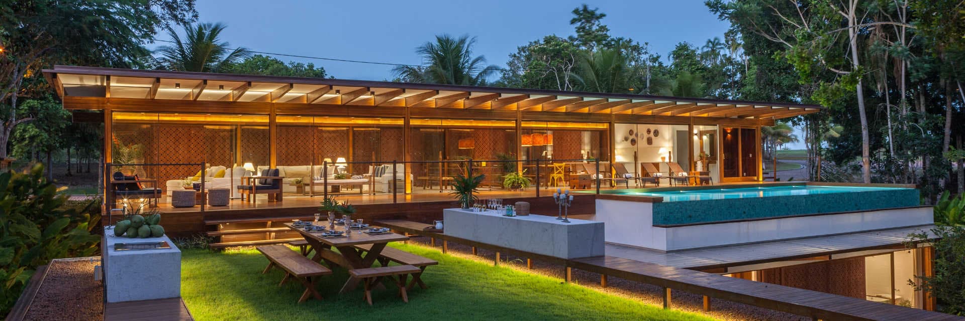 Capa de Lou Riccobene Real Estate Agent